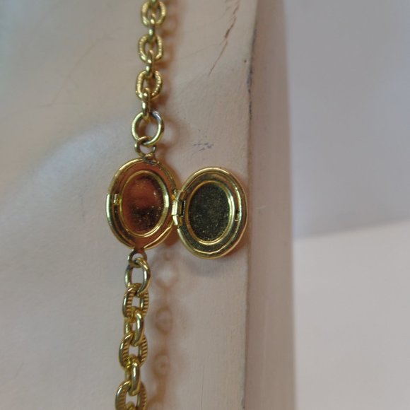 Unbranded Goldtone 3 Mini Charm Necklace 24" Long - Picture 5 of 9